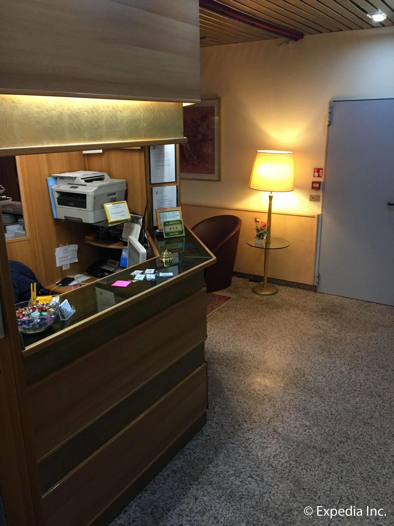 Hotel Lugano Милан Экстерьер фото